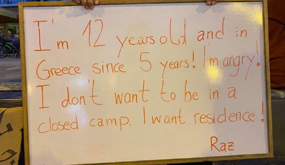I’m 12 years old and in Greece since 5 years! I’m angry! I don’t want to be in a closed camp. I want residence! Raz